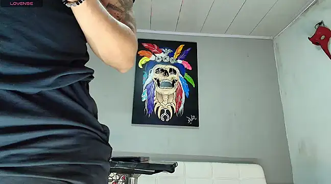 Snapshot of GendersonFit chatting on 01-17-25, 11:40 GendersonFit online show from 01-17-25, 11:40