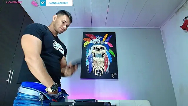 Snapshot of GendersonFit chatting on 03-04-25, 02:10 GendersonFit online show from 03-04-25, 02:10