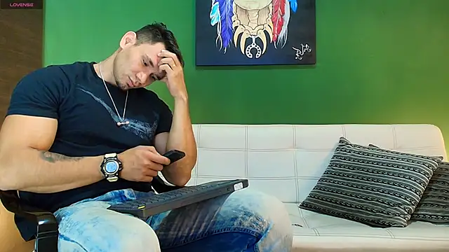 Snapshot of GendersonFit chatting on 09-23-25, 10:35 GendersonFit online show from 09-23-25, 10:35