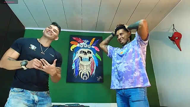 Snapshot of GendersonFit chatting on 09-27-25, 09:20 GendersonFit online show from 09-27-25, 09:20