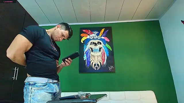 Snapshot of GendersonFit chatting on 10-08-25, 09:34 GendersonFit online show from 10-08-25, 09:34