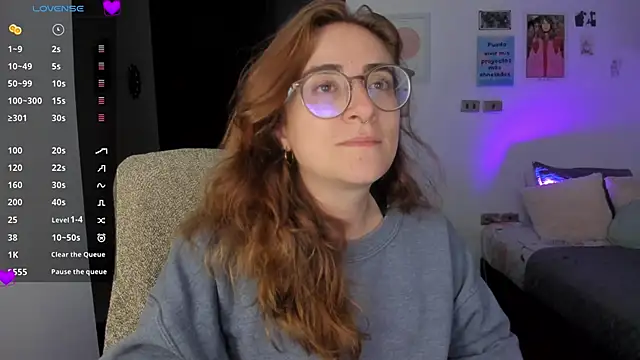 Snapshot of linda_giggle chatting on 12-06-24, 02:24 linda giggle online show from 12-06-24, 02:24