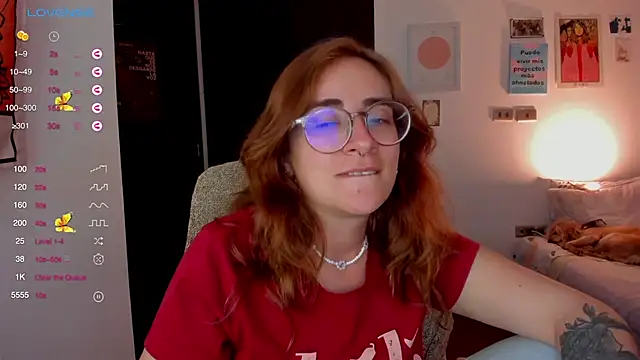 Snapshot of linda_giggle chatting on 01-08-25, 01:00 linda giggle online show from 01-08-25, 01:00