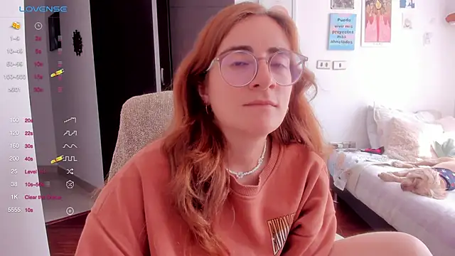 Snapshot of linda_giggle chatting on 01-08-25, 04:44 linda giggle online show from 01-08-25, 04:44