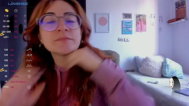 Snapshot of linda_giggle chatting on 01-22-25, 01:42 linda giggle online show from 01-22-25, 01:42