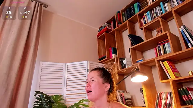 Snapshot of Amber_Foks chatting on 02-28-26, 07:20 Amber Foks online show from 02-28-26, 07:20