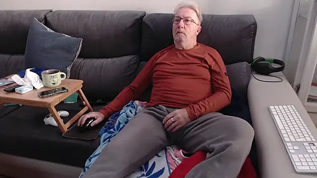 Nudelschwanz online show from 12-03-25, 09:07