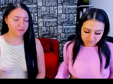 Snapshot of Isa_And_Natasha chatting on 02-17-26, 12:12 Isa And Natasha online show from 02-17-26, 12:12