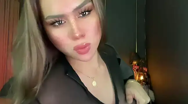 Snapshot of Mistress_supreme chatting on 01-08-25, 02:46 Mistress supreme online show from 01-08-25, 02:46