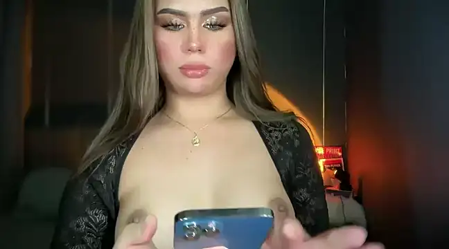 Snapshot of Mistress_supreme chatting on 01-12-25, 05:45 Mistress supreme online show from 01-12-25, 05:45