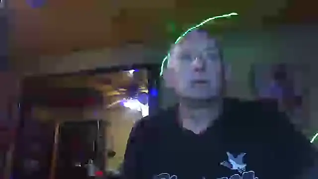 Snapshot of jeanlulu chatting on 09-21-25, 04:19 jeanlulu online show from 09-21-25, 04:19