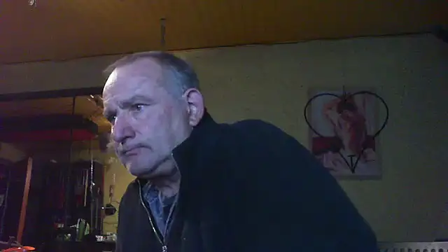 Snapshot of jeanlulu chatting on 11-09-25, 05:00 jeanlulu online show from 11-09-25, 05:00