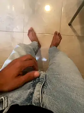 amyalaruz34ist online show from 10-25-25, 02:24