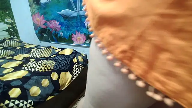 Snapshot of AnnaXGold chatting on 10-22-25, 08:03 AnnaXGold online show from 10-22-25, 08:03