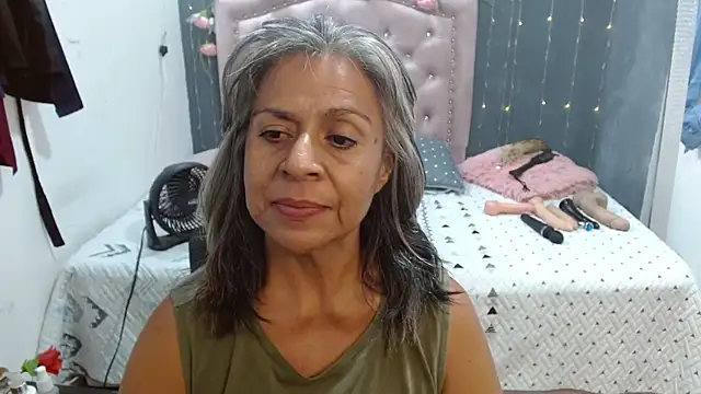 lalisha 96 online show from 10-12-25, 04:33