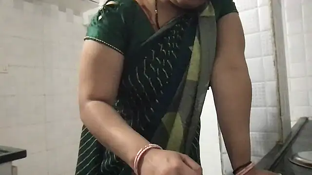 Snapshot of Riyasingh9 chatting on 02-05-25, 12:17 Riyasingh9 online show from 02-05-25, 12:17