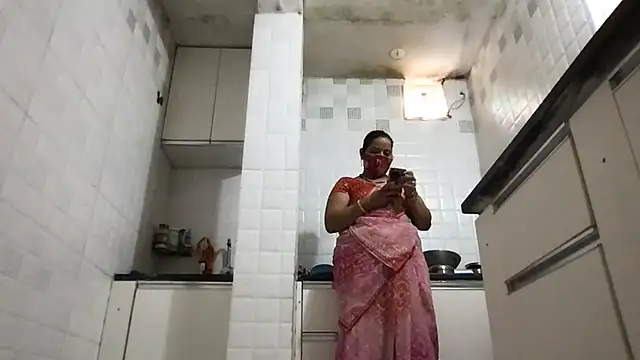 Snapshot of Riyasingh9 chatting on 11-01-25, 03:41 Riyasingh9 online show from 11-01-25, 03:41