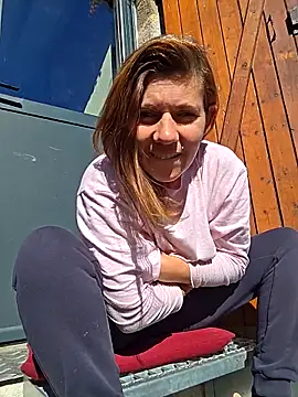 Lina lou4 online show from 10-18-25, 11:33