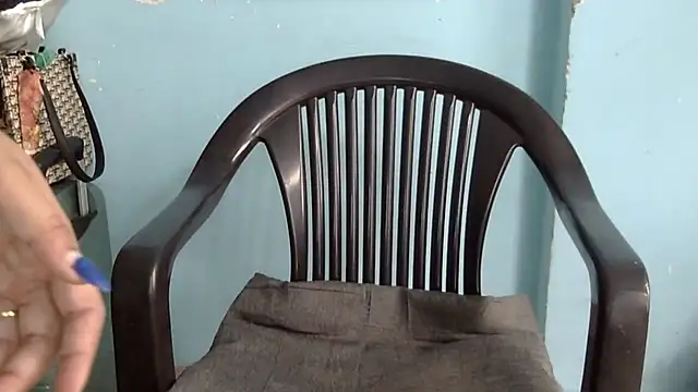 lovelydesi21 online show from 09-13-25, 09:20