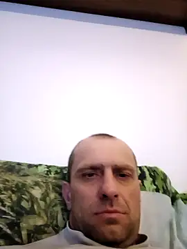 Snapshot of Roman0798 chatting on 12-16-24, 06:32 Roman0798 online show from 12-16-24, 06:32