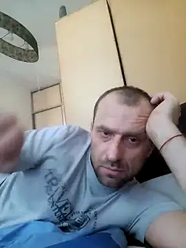 Snapshot of Roman0798 chatting on 03-09-25, 08:18 Roman0798 online show from 03-09-25, 08:18