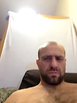 Snapshot of Roman0798 chatting on 09-27-25, 12:04 Roman0798 online show from 09-27-25, 12:04