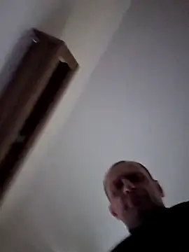 Snapshot of Roman0798 chatting on 09-29-25, 02:22 Roman0798 online show from 09-29-25, 02:22