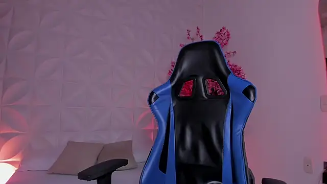 cora 22 online show from 02-10-26, 12:42