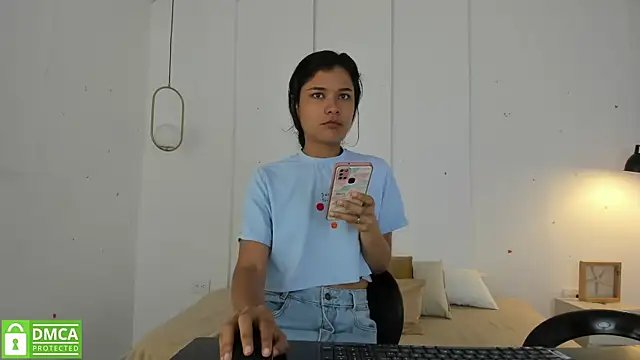 Snapshot of sexychanell_18 chatting on 02-17-25, 12:48 sexychanell 18 online show from 02-17-25, 12:48