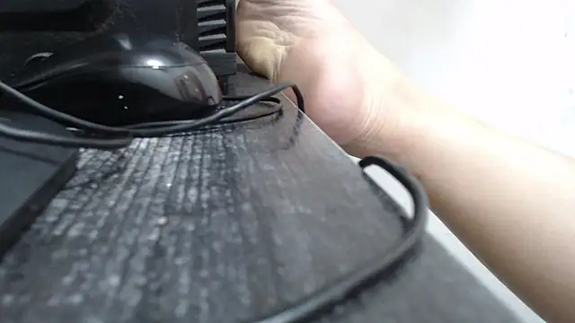 Laura hottt online show from 11-15-25, 02:20