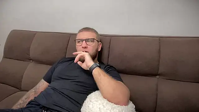 Bear bear  online show from 12-27-24, 03:42