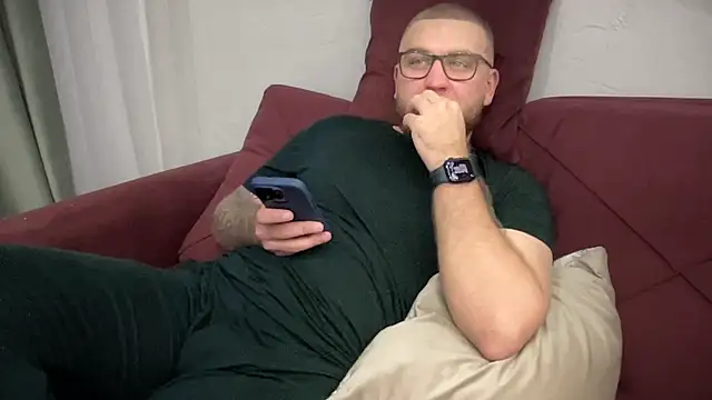 Bear bear  online show from 01-28-25, 01:27