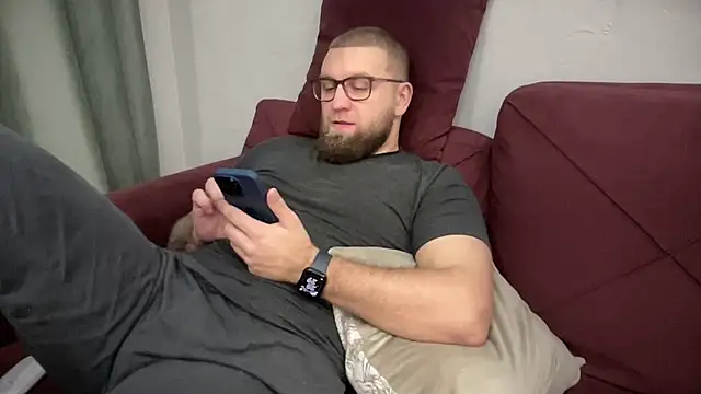 Bear bear  online show from 02-06-25, 05:30