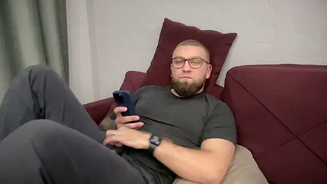 Bear bear  online show from 02-06-25, 08:34