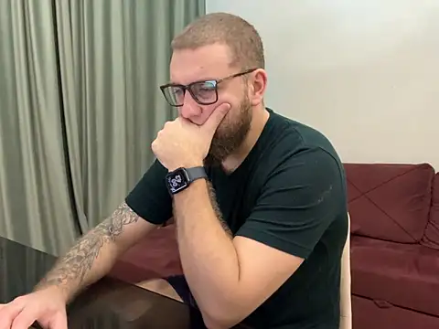 Bear bear  online show from 03-06-25, 09:42