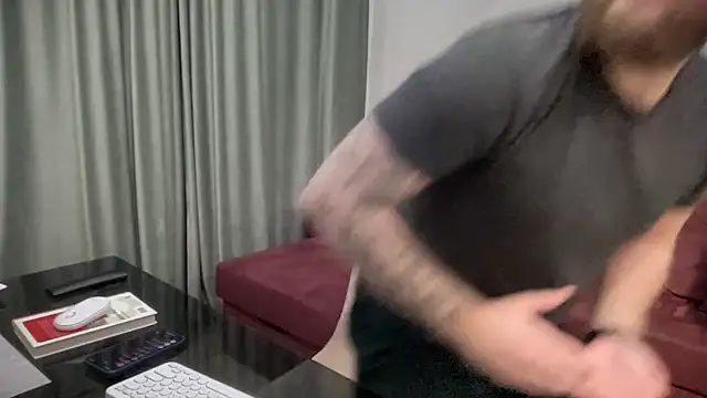 Bear bear  online show from 03-07-25, 09:48