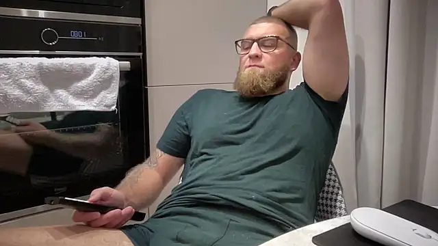 Bear bear  online show from 09-26-25, 02:43