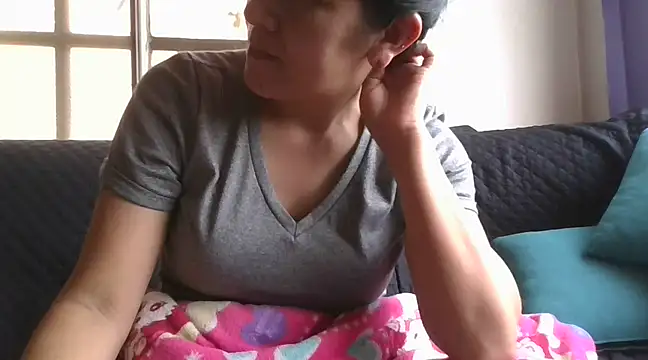 Snapshot of RAYA_1 chatting on 02-18-25, 01:10 RAYA 1 online show from 02-18-25, 01:10