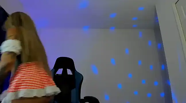 victoriachicas online show from 12-12-24, 10:02