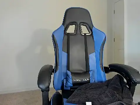 victoriachicas online show from 12-21-24, 01:04