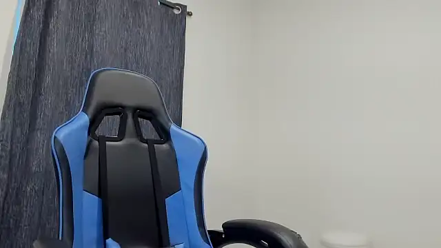 victoriachicas online show from 01-01-25, 12:44