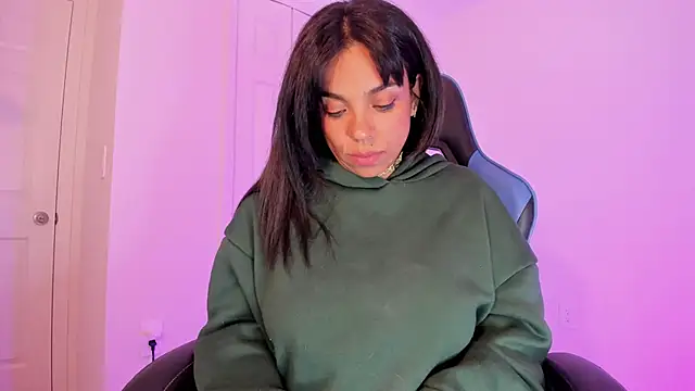 victoriachicas online show from 01-05-25, 08:32