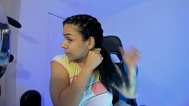 victoriachicas online show from 01-21-25, 09:24