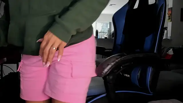 victoriachicas online show from 02-17-25, 05:43