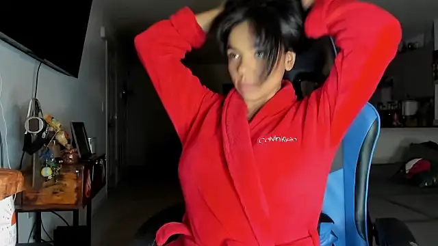 victoriachicas online show from 02-22-25, 11:24