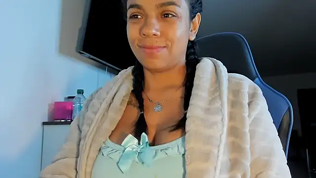 victoriachicas online show from 10-03-25, 08:11