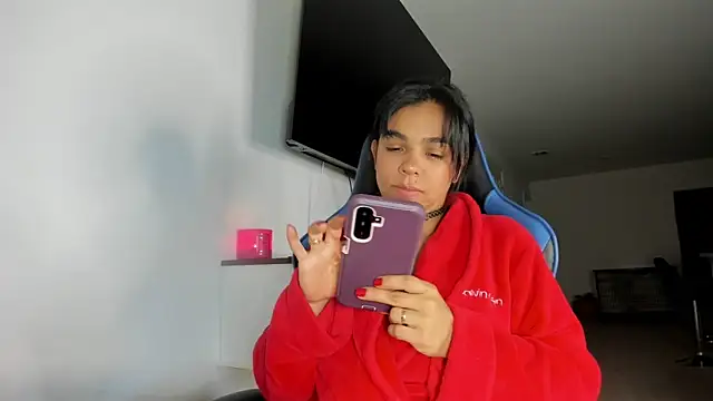 victoriachicas online show from 10-21-25, 07:42