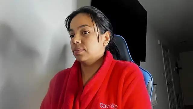 victoriachicas online show from 10-22-25, 07:41