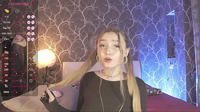 MiaMiaMeow online show from 03-02-26, 02:35