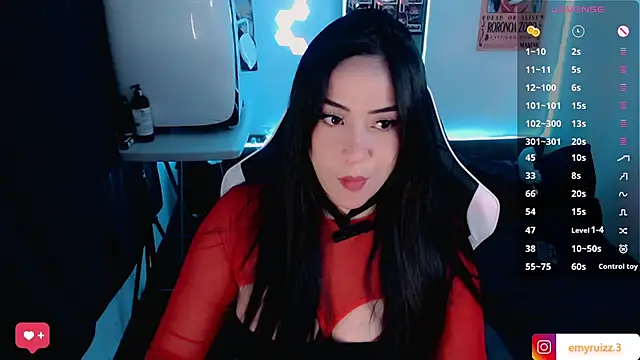 Emmy Ruiz online show from 02-13-25, 10:22